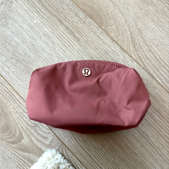 lululemon athletica Handbags - Lululemon cosmetic pouch